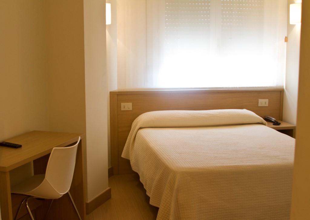 Hotel Ciudad De Calahorra Exteriör bild