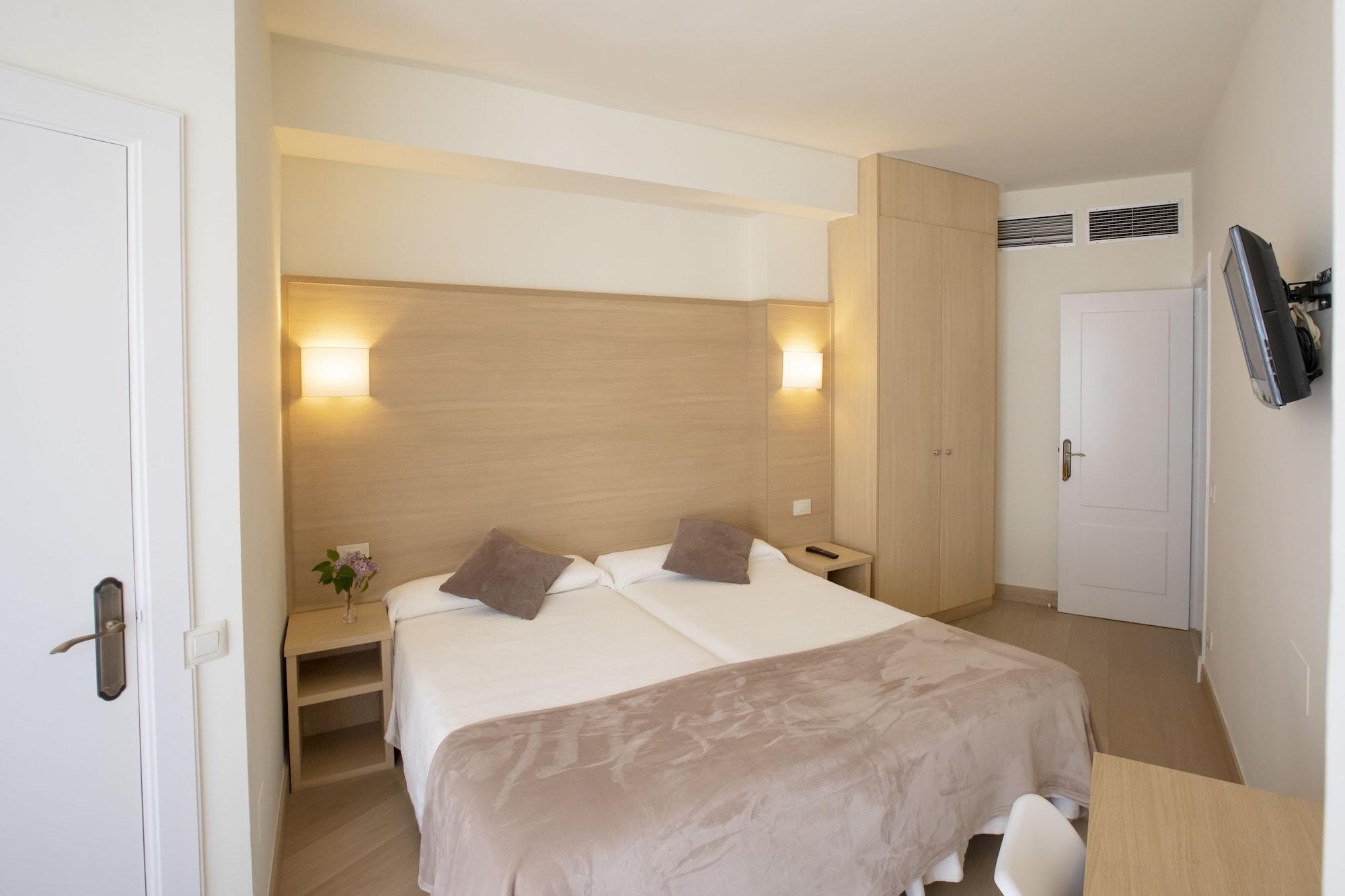 Hotel Ciudad De Calahorra Exteriör bild